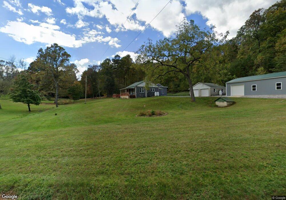 401 Mahanoy Rd, New Bloomfield, PA 17068 - photo 1