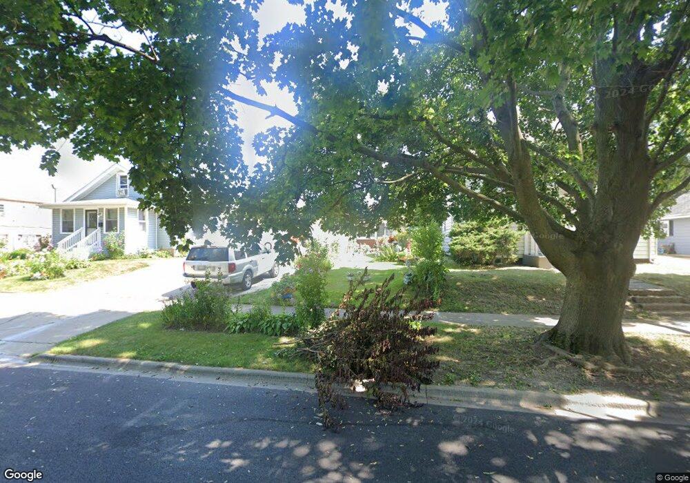 645 Yeoman St, Waukegan, IL 60085 - photo 1