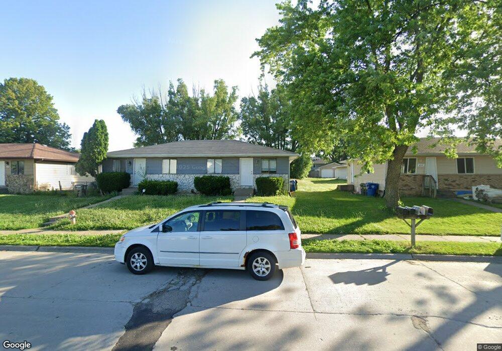 702 W 61st St, Davenport, IA 52806 - photo 1