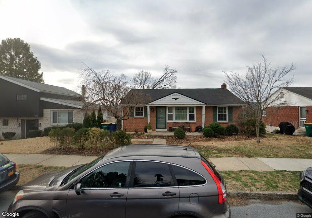 2424 Fairview St, Reading, PA 19609 - photo 1