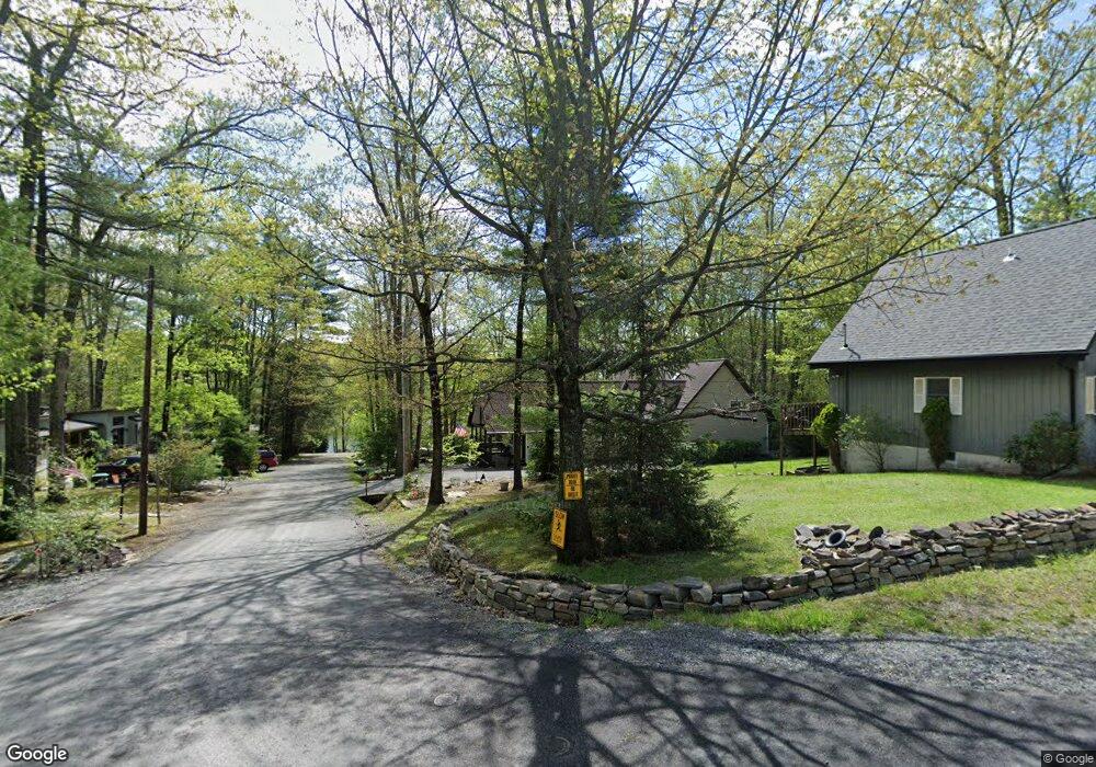 8 Lakeview Rd, Lakeville, PA 18438 - photo 1