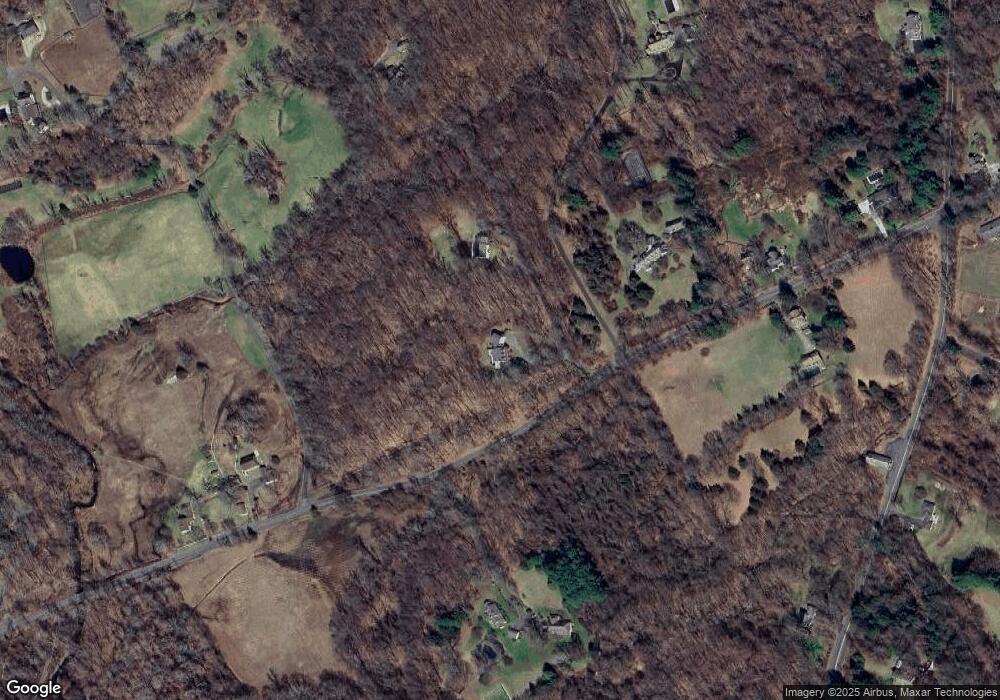 123 Cross Hwy, Redding, CT 06896 - photo 1