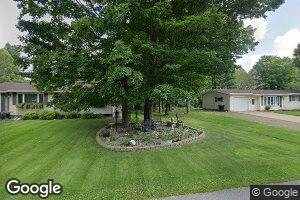 402 W 4th St, Caspian, MI 49915