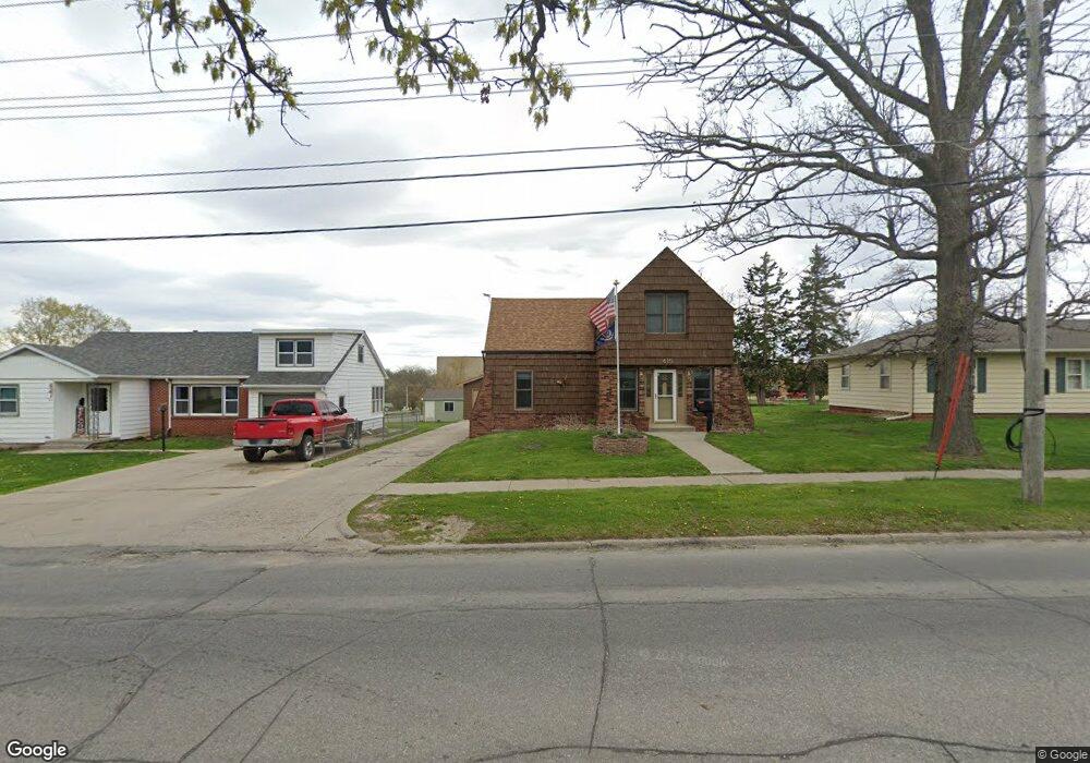 415 S 8th Ave E, Newton, IA 50208 - photo 1