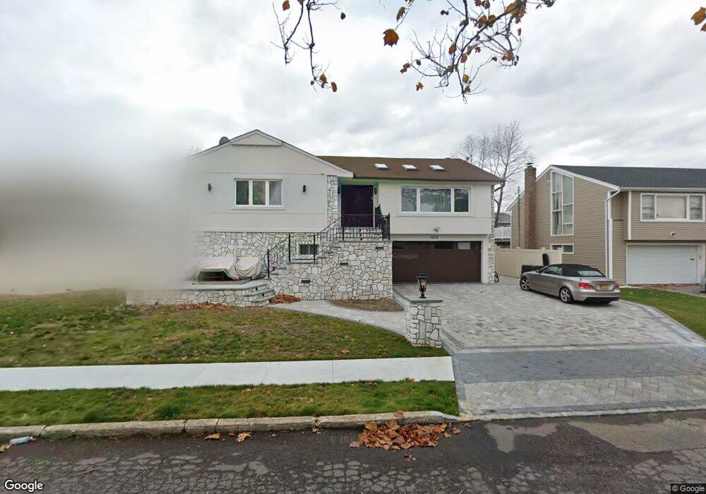 859 Woodmere Dr, Valley Stream, NY 11581 - photo 1