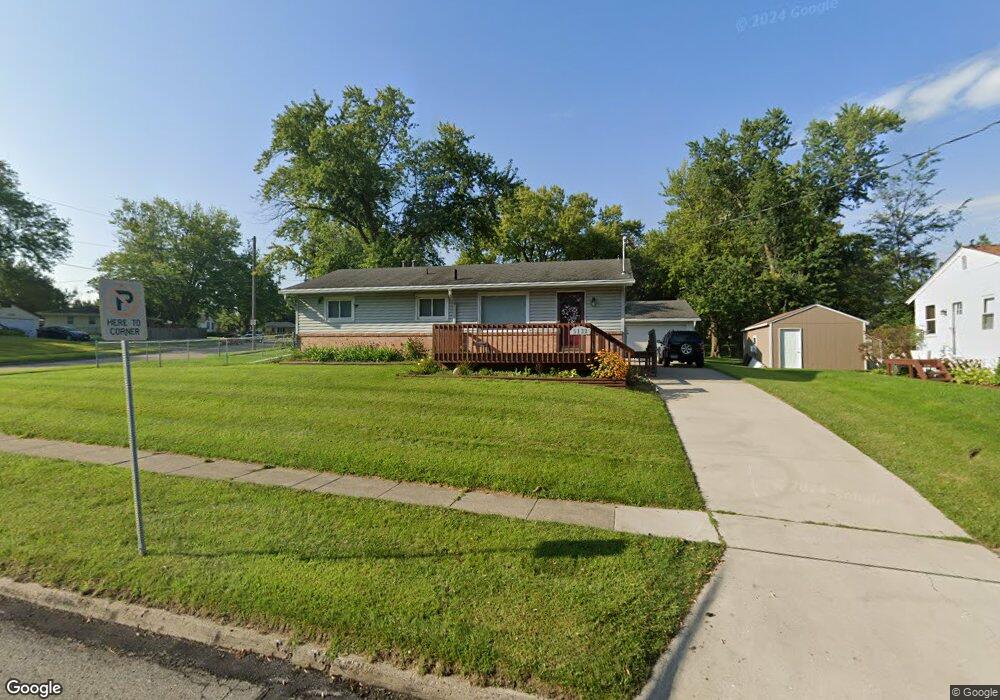 5132 Lower Beaver Rd, Des Moines, IA 50310 - photo 1