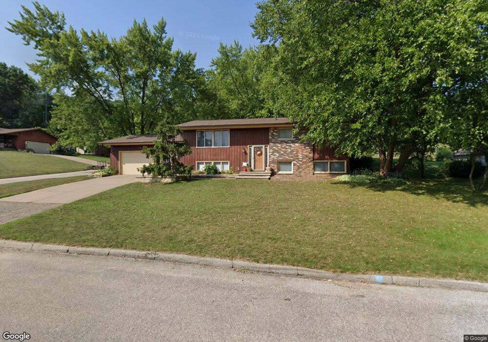 1659 1659 Valley View Dr, Winona, MN 55987 - photo 1