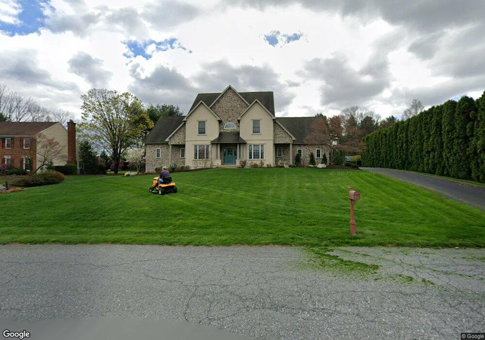 16 Buckingham Dr, Reading, PA 19605 - photo 1