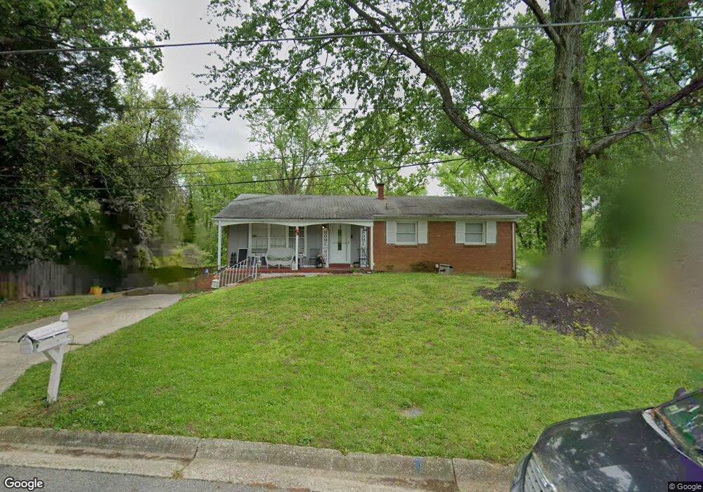 5310 Stratford Ln, Temple Hills, MD 20748 - photo 1