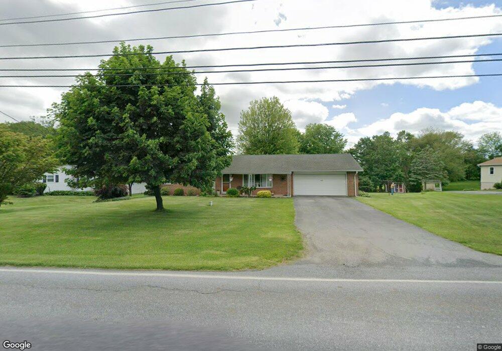 913 Hilltop Rd, Myerstown, PA 17067 - photo 1