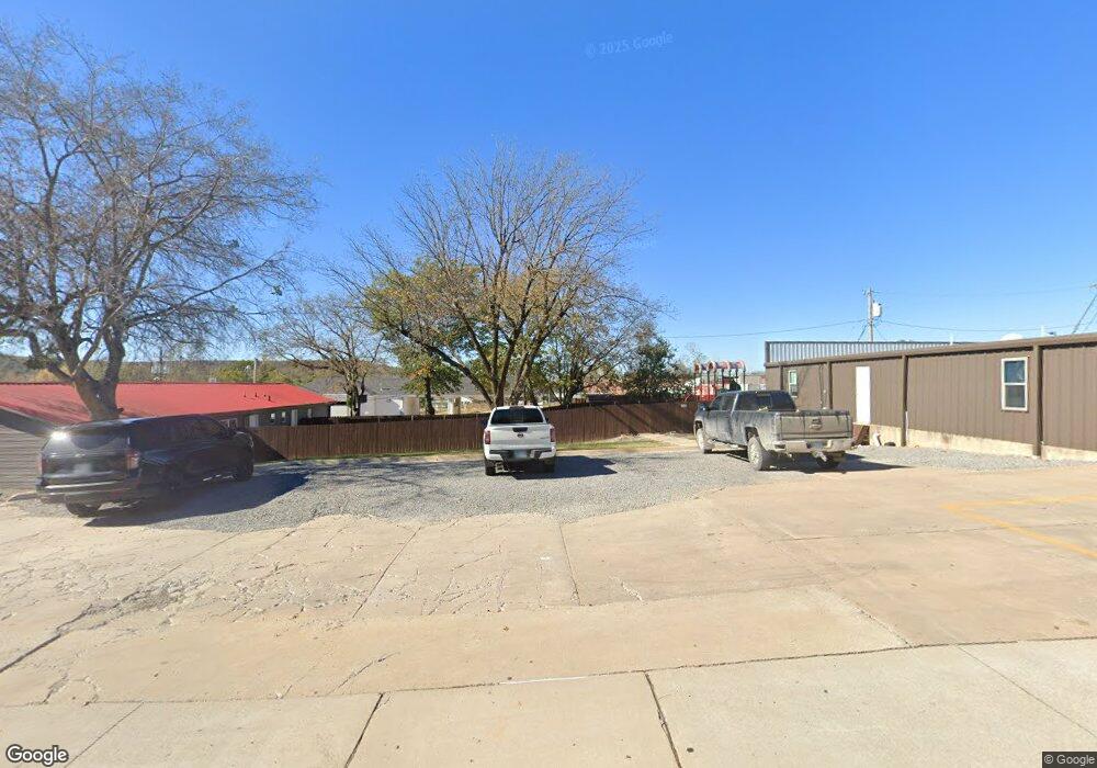 1025 S 2nd St, McAlester, OK 74501 - photo 1