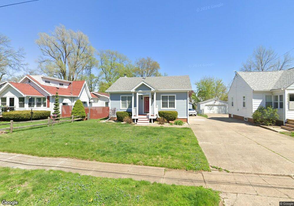 1307 57th St, Des Moines, IA 50311 - photo 1