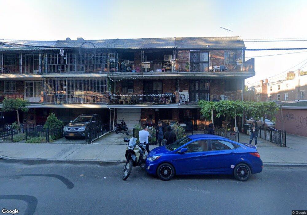 4214 Hampton St, Elmhurst, NY 11373 - photo 1