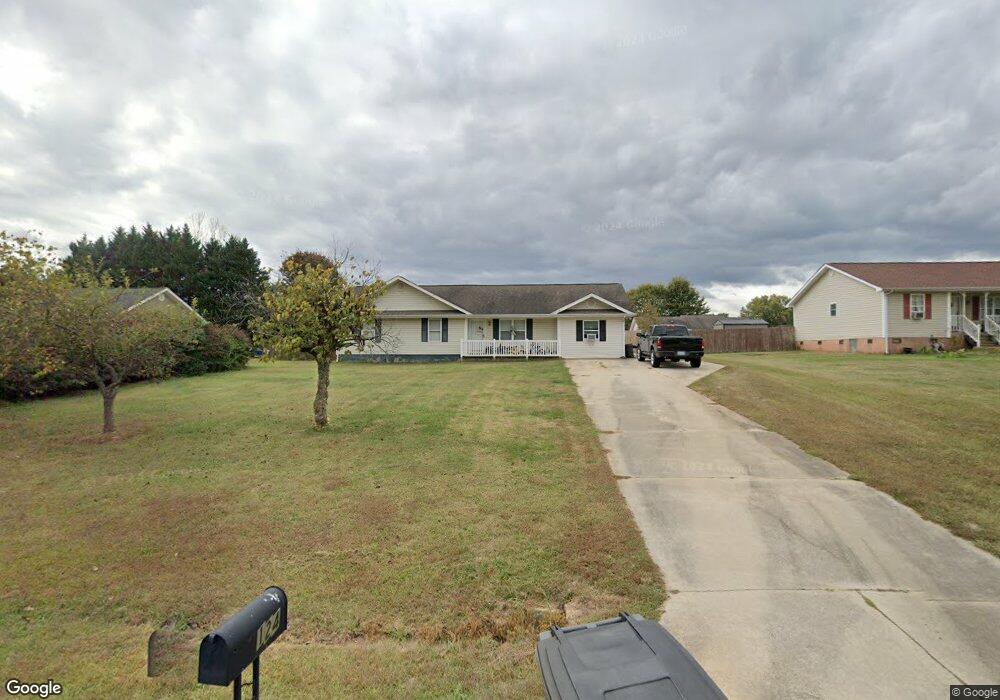 124 Hampton Glen Dr, Statesville, NC 28625 - photo 1