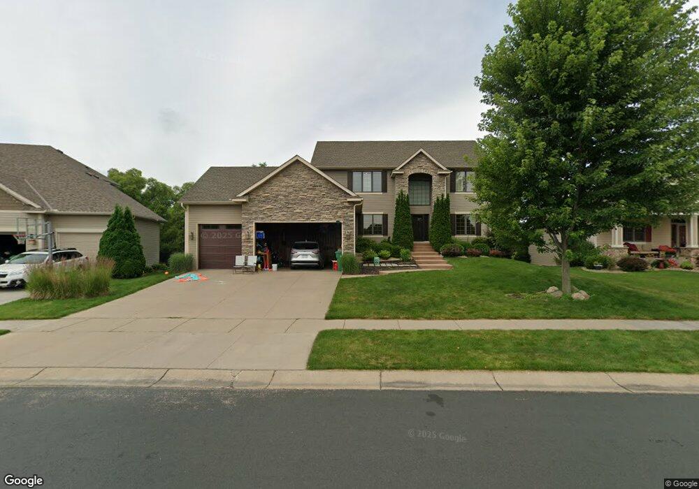 9851 Walnut Grove Ln N, Osseo, MN 55311 - photo 1