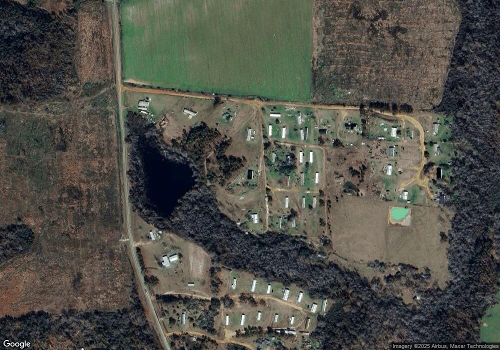 250 Maple Ln, Douglas, GA 31535 - photo 1