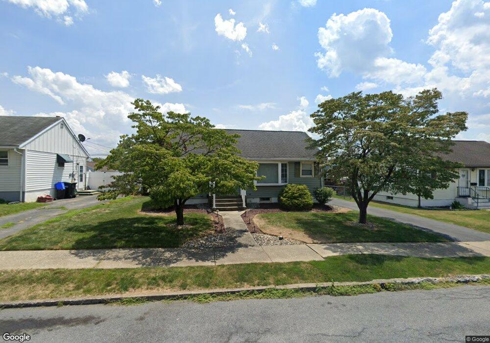 1545 Farm Ln, Bethlehem, PA 18018 - photo 1