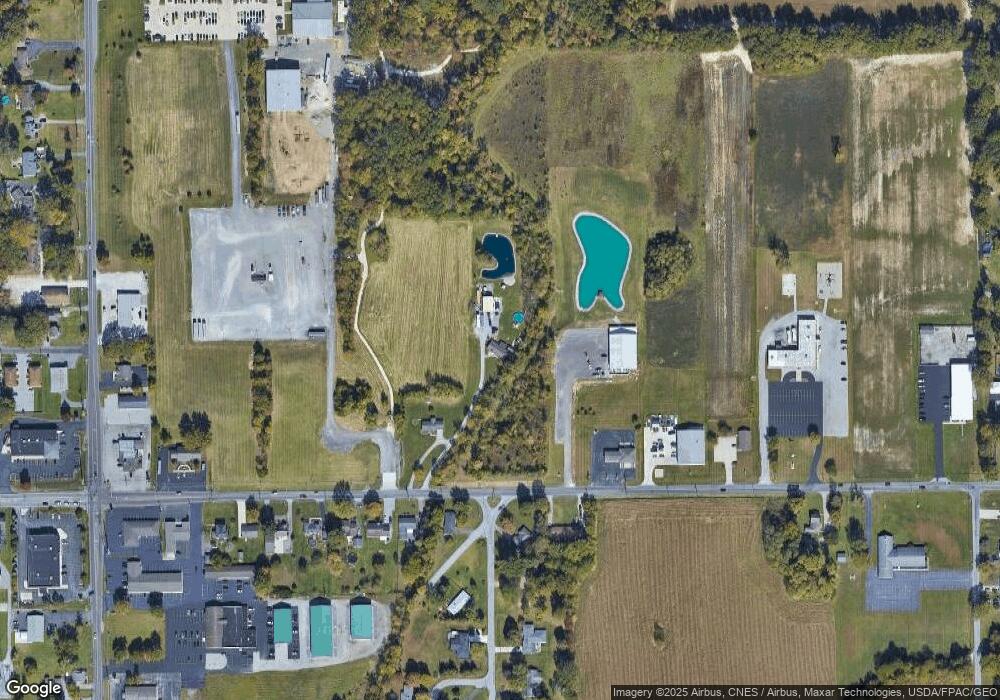 2328 W Breese Rd, Lima, OH 45806 - photo 1