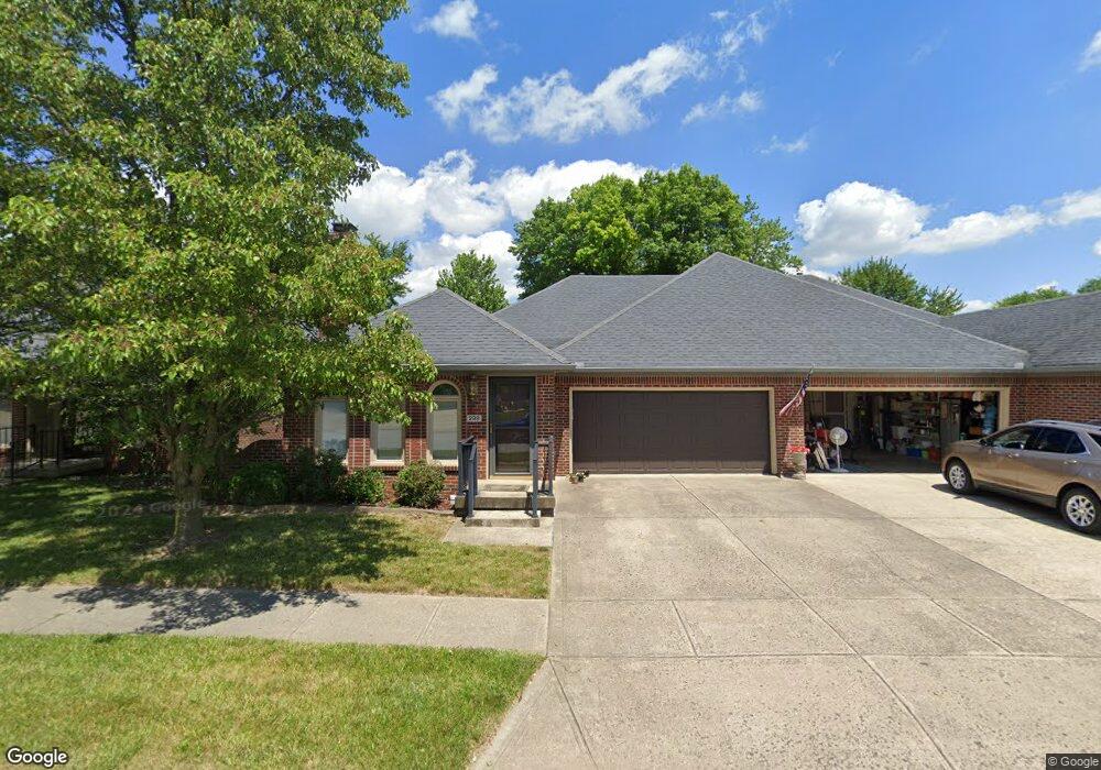 239 Andrews Boulevard East Dr, Plainfield, IN 46168 - photo 1