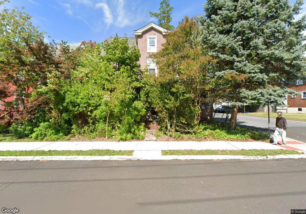 28 N Richardson Ave, Lansdale, PA 19446 - photo 1