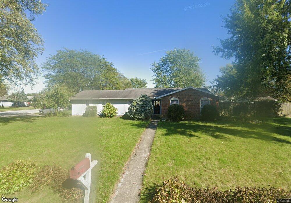 1106 Fernwood Dr, Wapakoneta, OH 45895 - photo 1