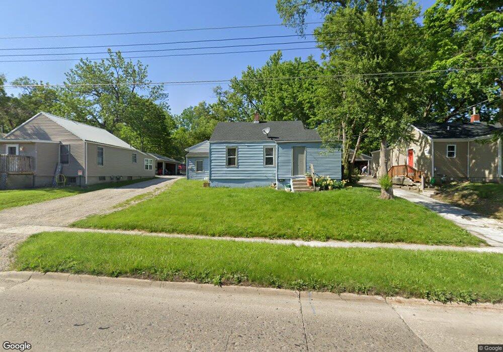 2938 E Euclid Ave, Des Moines, IA 50317 - photo 1