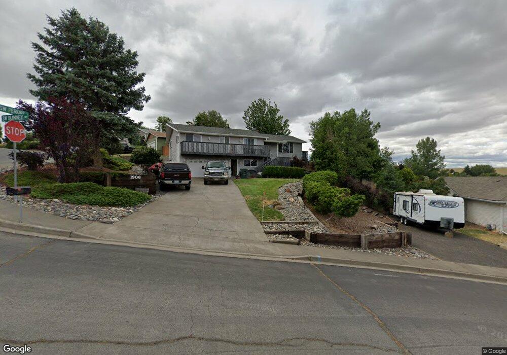 1906 SW Quinney Dr, Pendleton, OR 97801 - photo 1