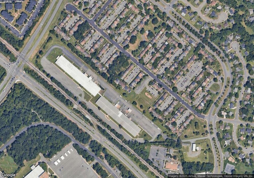 9074 Mcrae Ct, Manassas, VA 20110 - photo 1