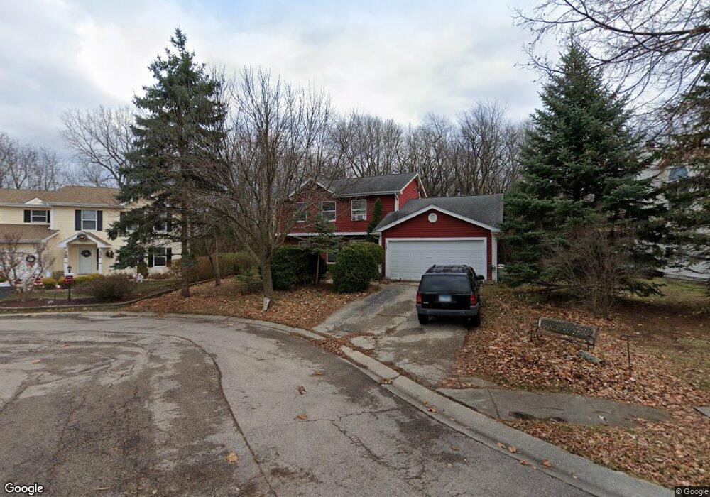 1192 Holly Ln, Algonquin, IL 60102 - photo 1