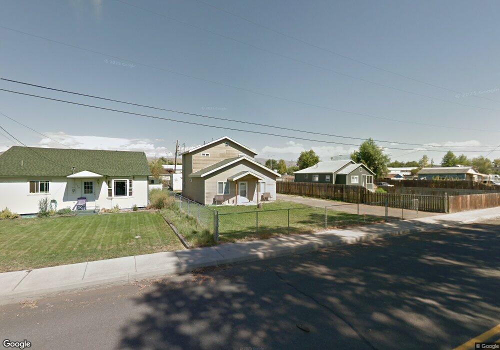 117 W Seattle Ave, Moxee, WA 98936 - photo 1