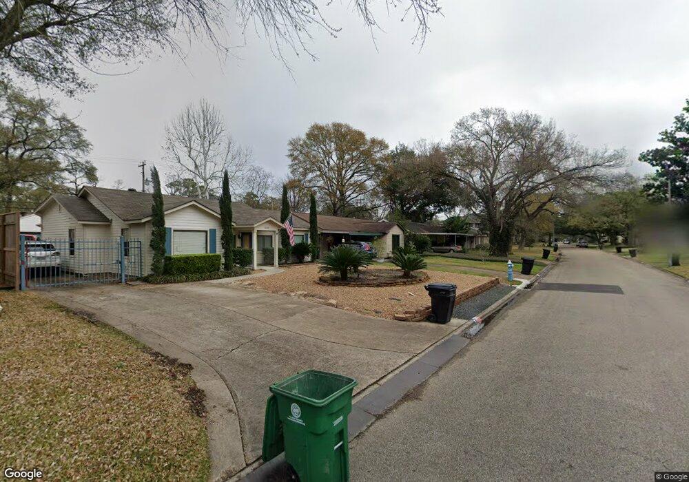 1626 Gardenia Dr, Houston, TX 77018 - photo 1