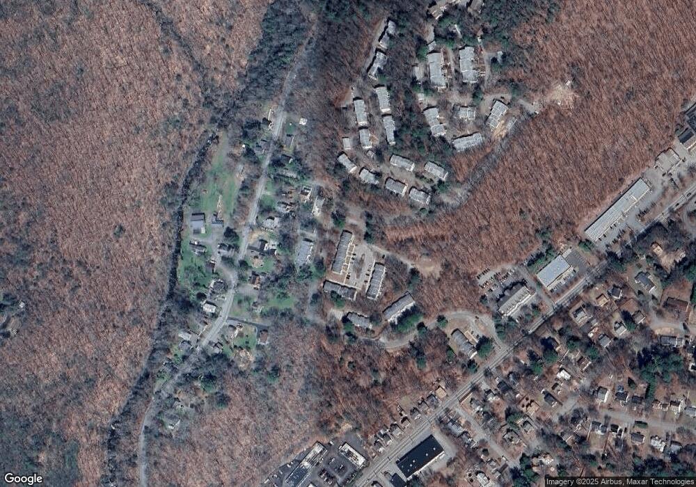 28 Surrey Ln unit D28, Torrington, CT 06790 - photo 1