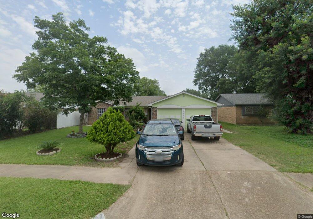 1307 Hidden Valley Dr, Houston, TX 77088 - photo 1