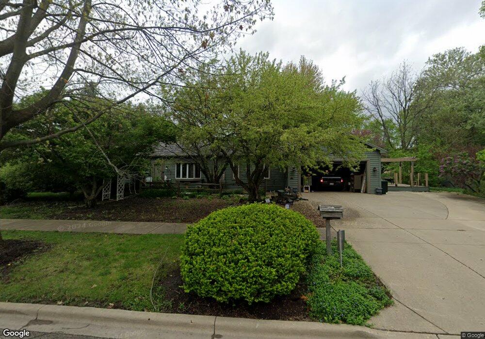 941 Colorado Ave, Aurora, IL 60506 - photo 1