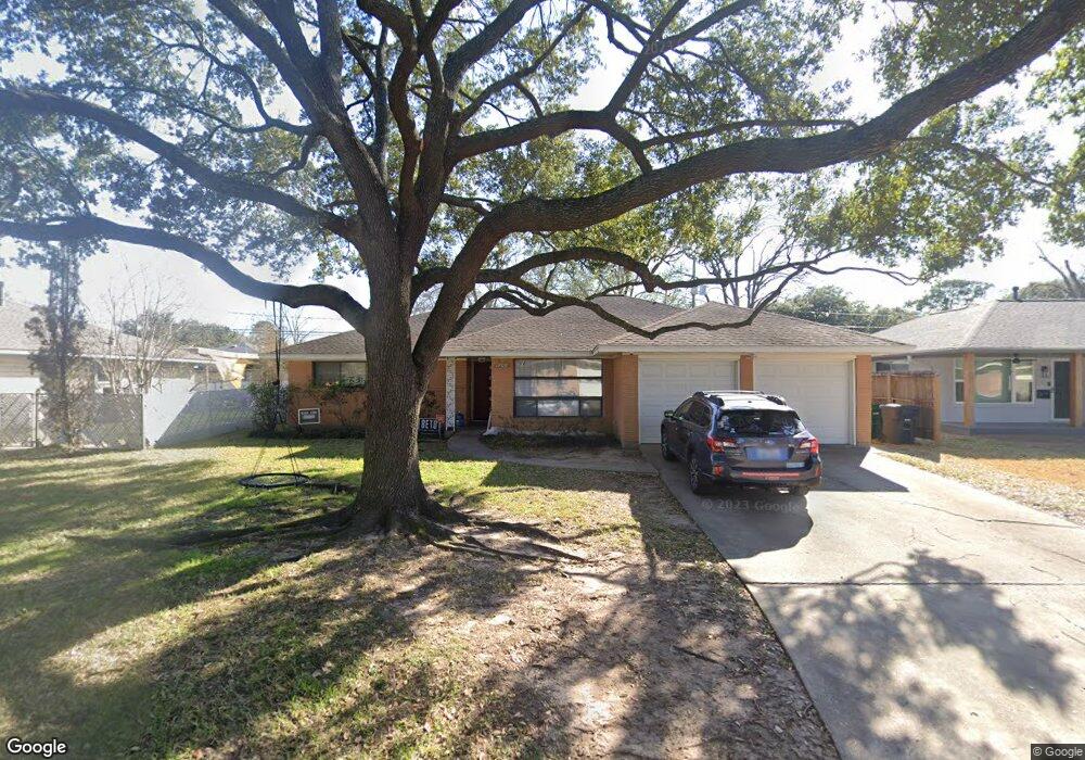 1706 Willowby Dr, Houston, TX 77008 - photo 1