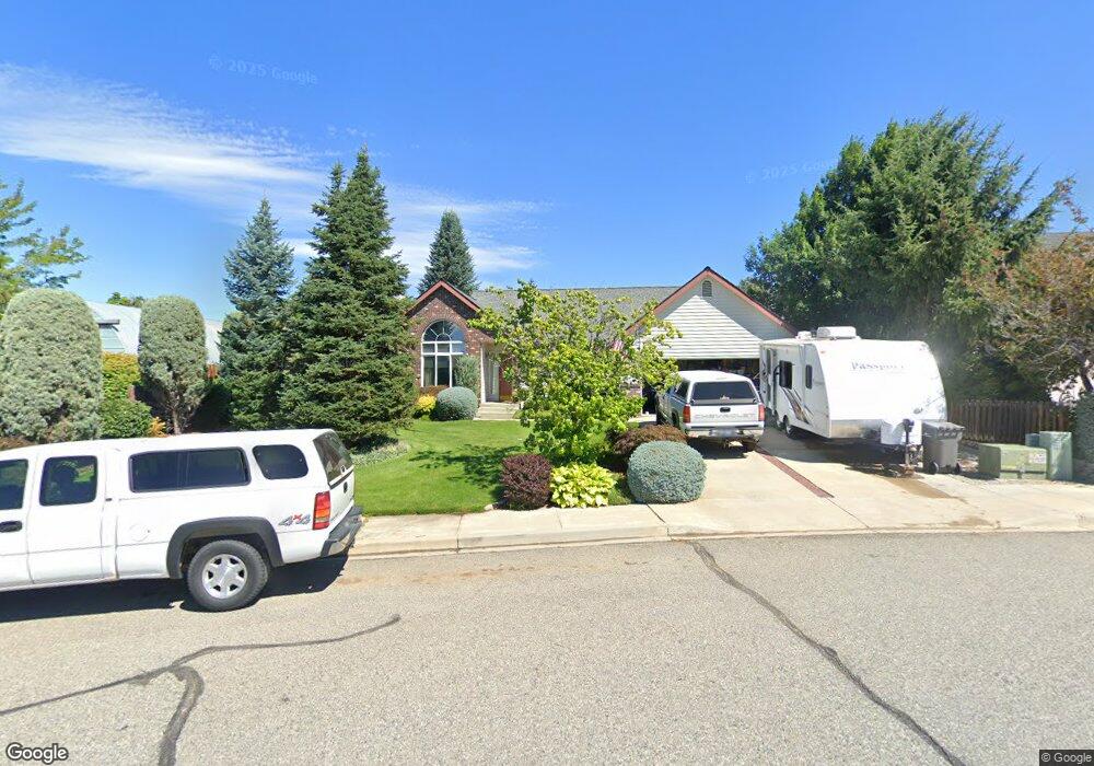 138 Manhattan Square, East Wenatchee, WA 98802 - photo 1