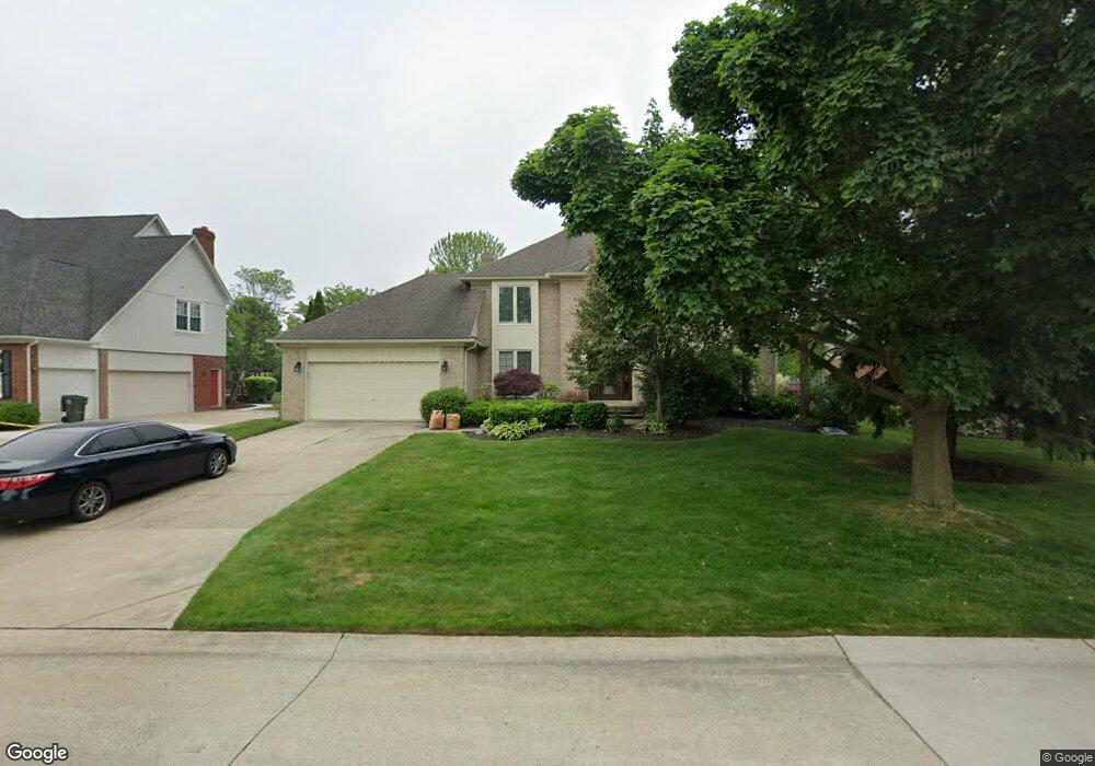 3637 Hollenshade Dr, Rochester Hills, MI 48306 - photo 1