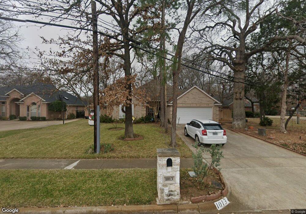 1013 W Redbud Dr, Hurst, TX 76053 - photo 1