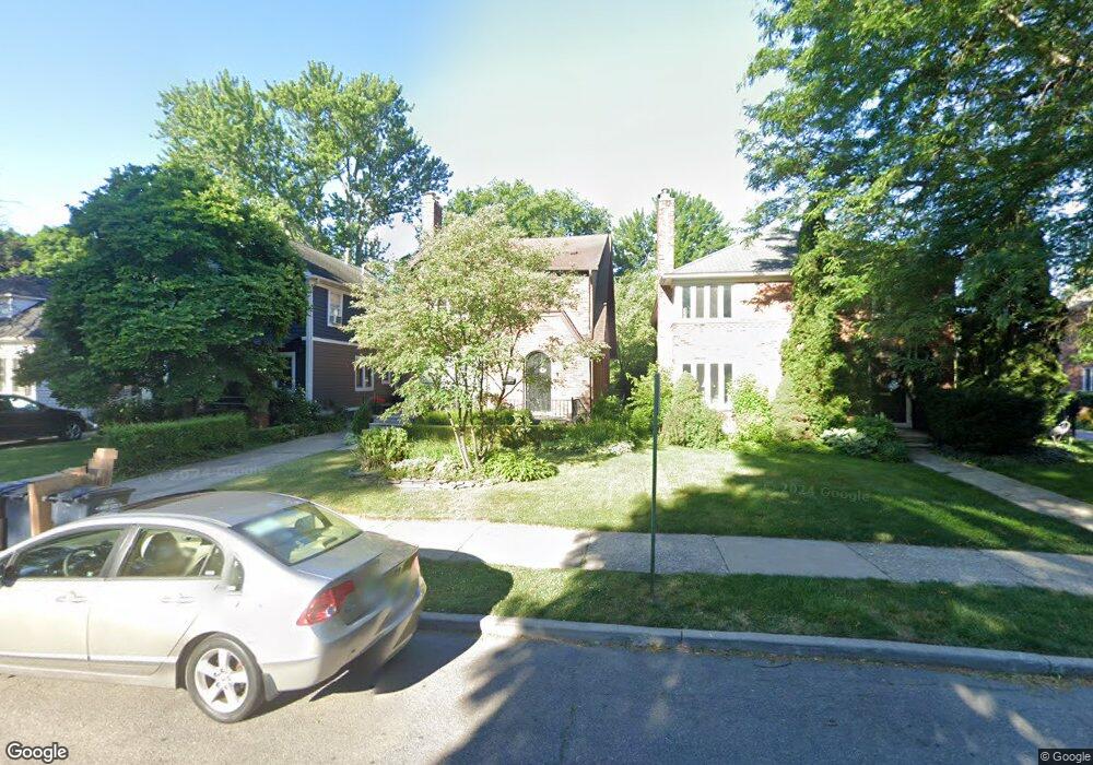 555 Neff Rd, Grosse Pointe, MI 48230 - photo 1