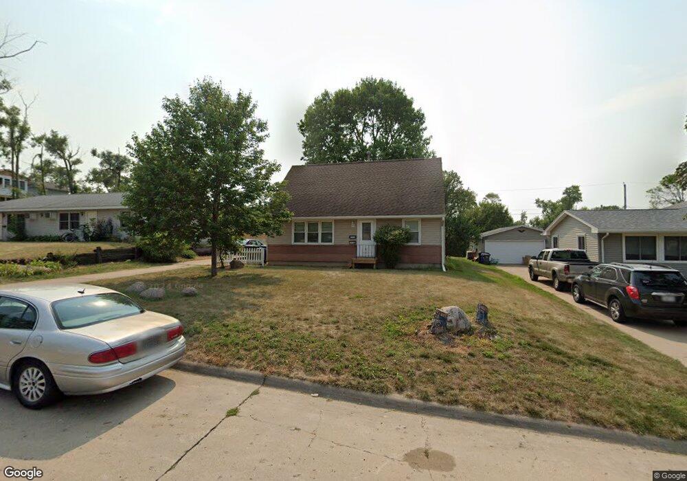 2002 Cach Ln SW, Cedar Rapids, IA 52404 - photo 1