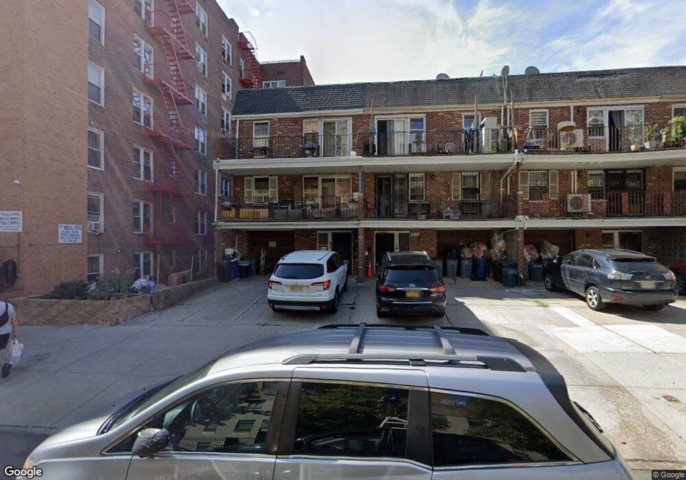 4232 Colden St, Flushing, NY 11355 - photo 1