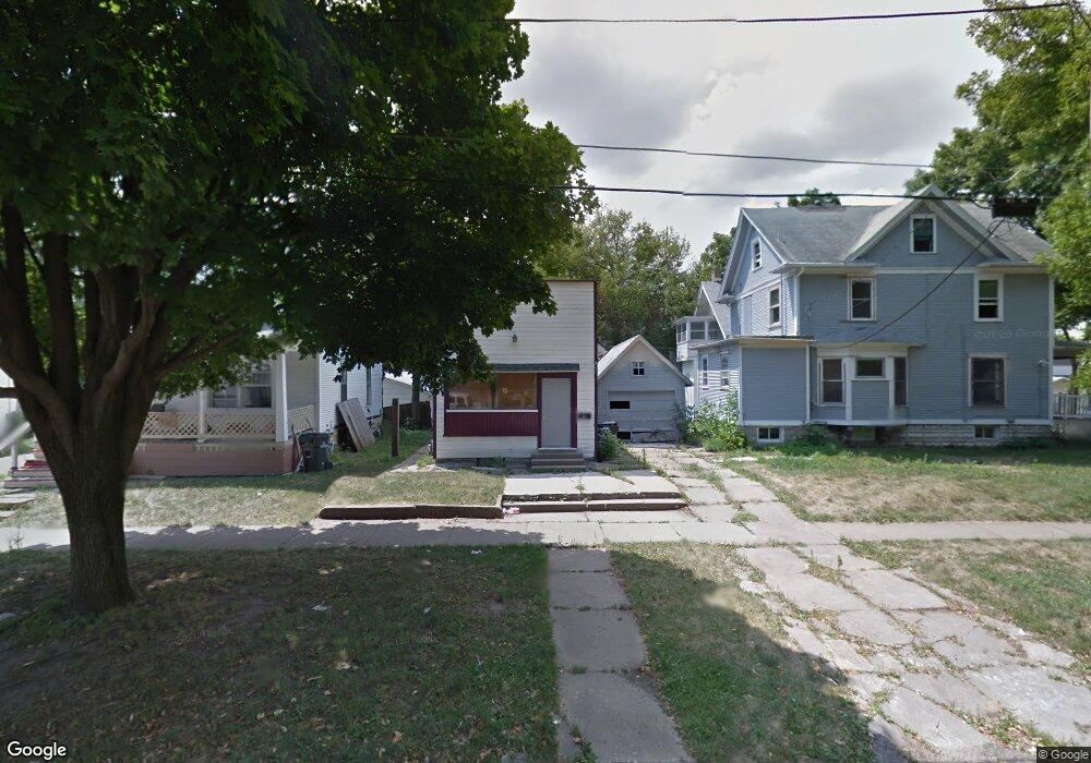 511 17th St SE, Cedar Rapids, IA 52403 - photo 1