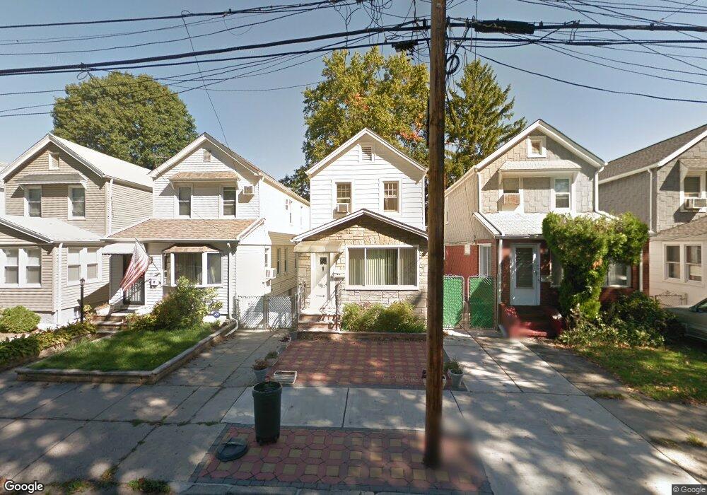 6925 Nansen St, Forest Hills, NY 11375 - photo 1