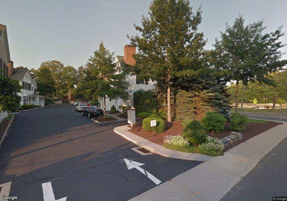 220 Riverside Ave unit B7, Westport, CT 06880 - photo 1