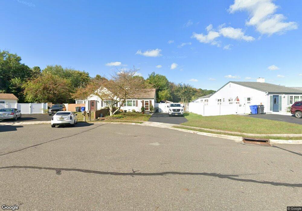 532 Tinsmith Ct, Toms River, NJ 08753 - photo 1