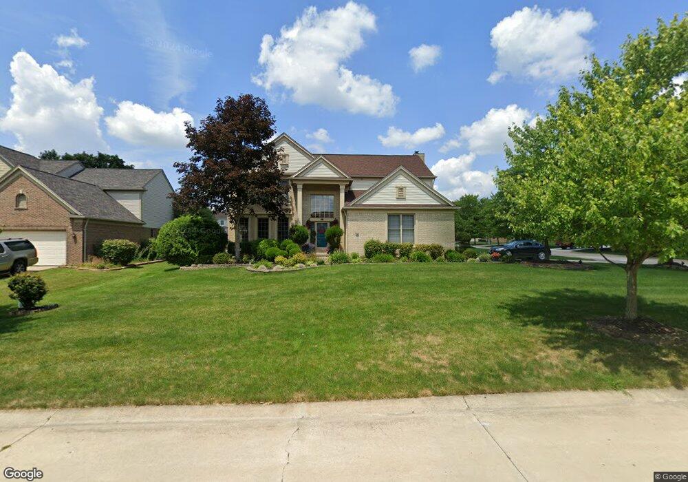 1768 Alder Dr, West Bloomfield, MI 48324 - photo 1