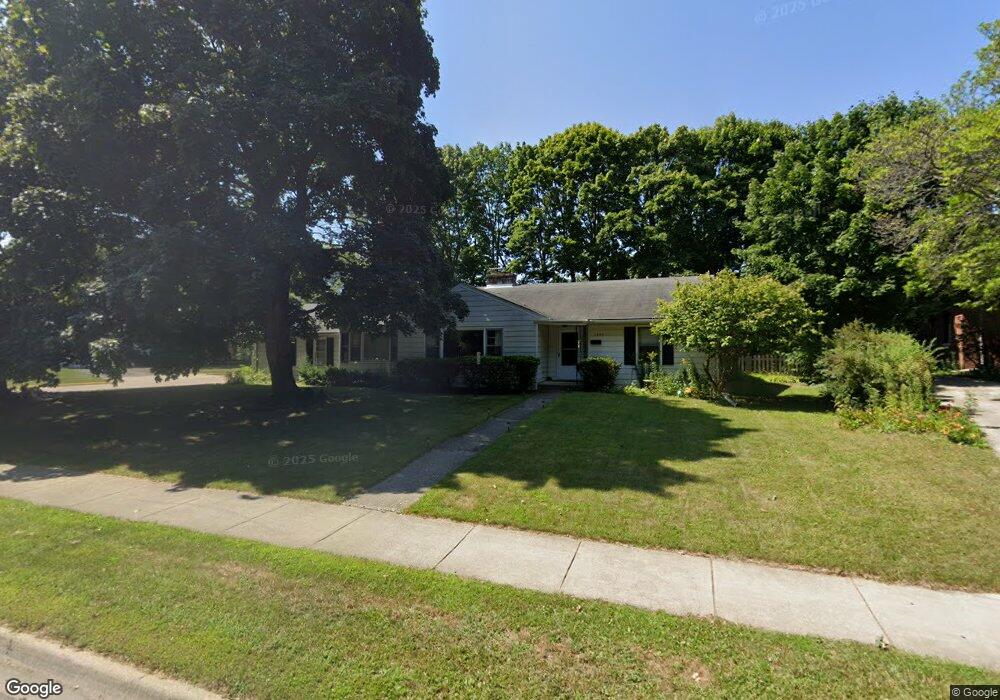 1202 N Sheridan Rd, Waukegan, IL 60085 - photo 1