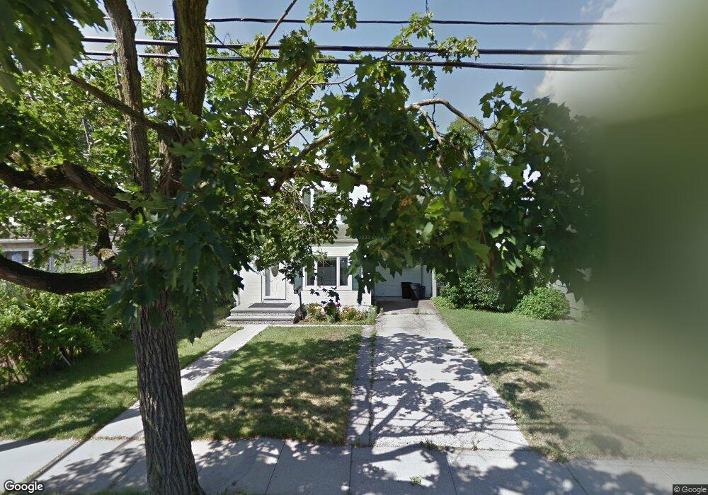 22 Tuxedo Ave, New Hyde Park, NY 11040 - photo 1