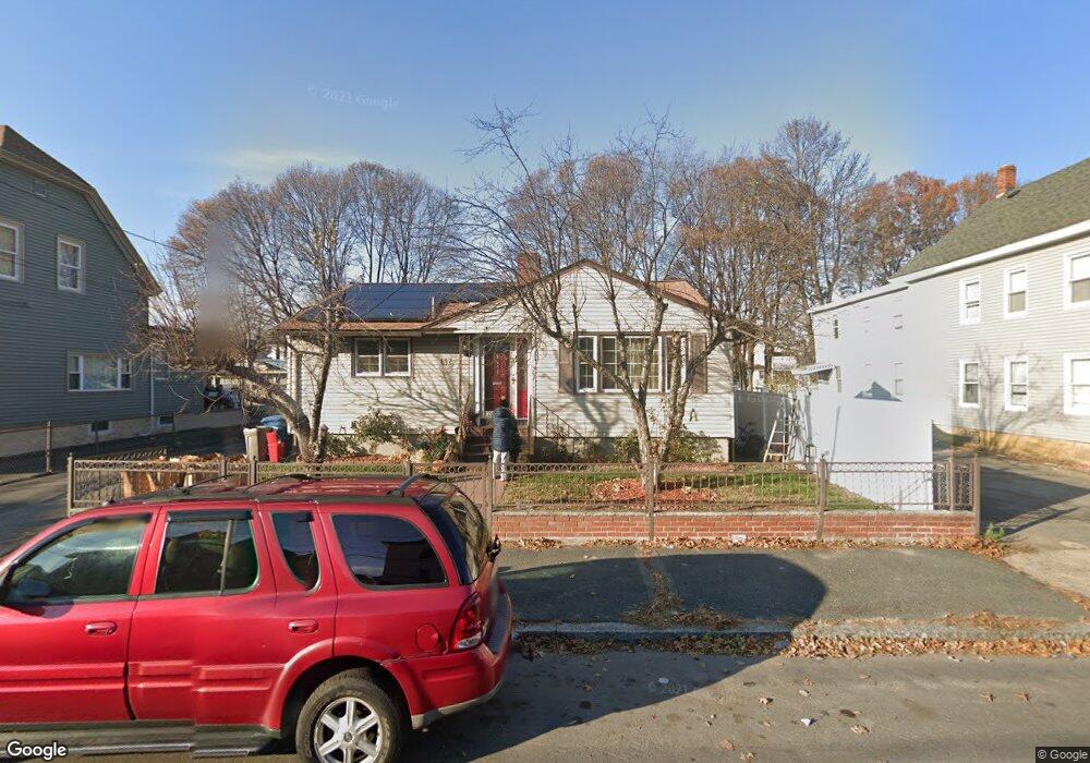 137 Boxford St, Lawrence, MA 01843 - photo 1