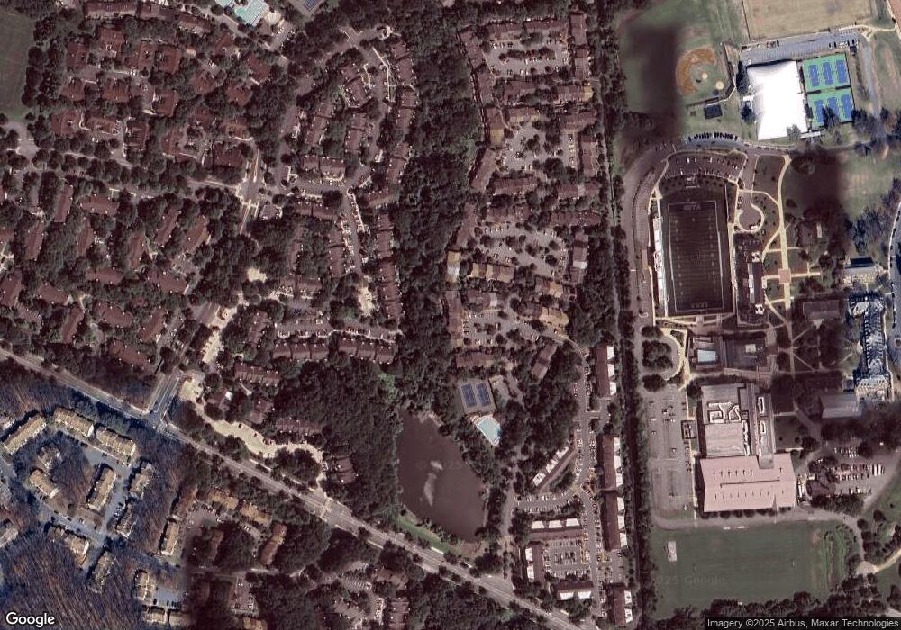 10726 Brewer House Rd, Rockville, MD 20852 - photo 1